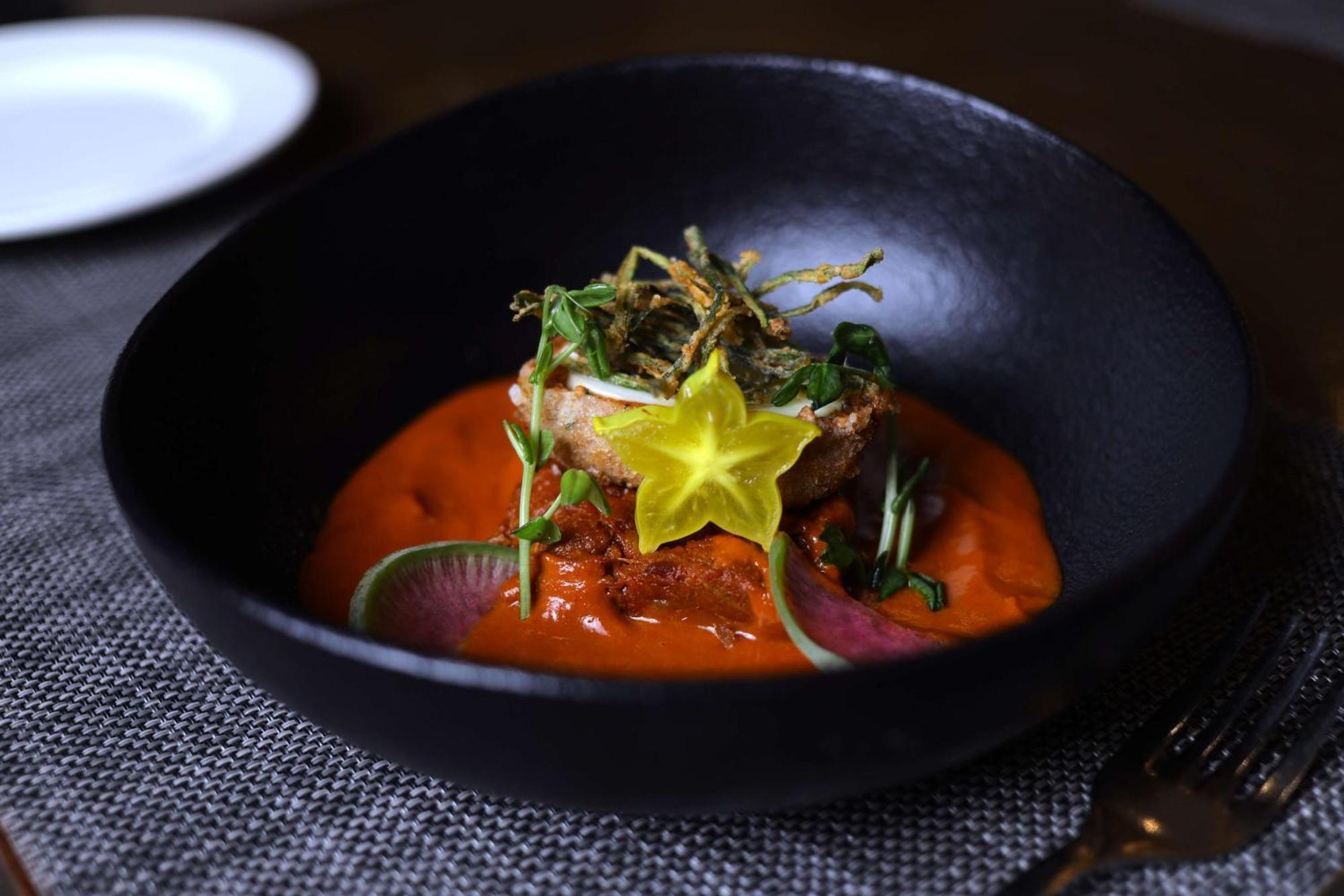 래디슨 블루 호텔, 그레이터 노이다 외부 사진 A dish at the restaurant