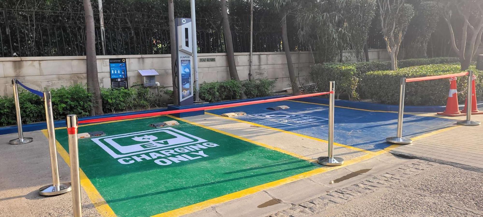 래디슨 블루 호텔, 그레이터 노이다 외부 사진 A shared bicycle station in Beijing