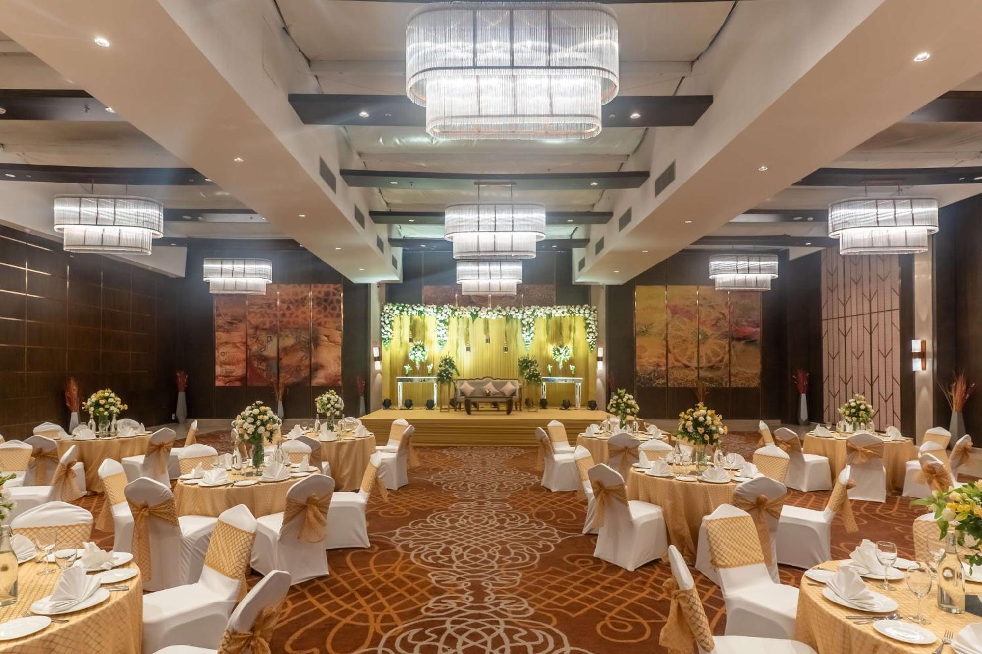 래디슨 블루 호텔, 그레이터 노이다 외부 사진 The Grand Ballroom