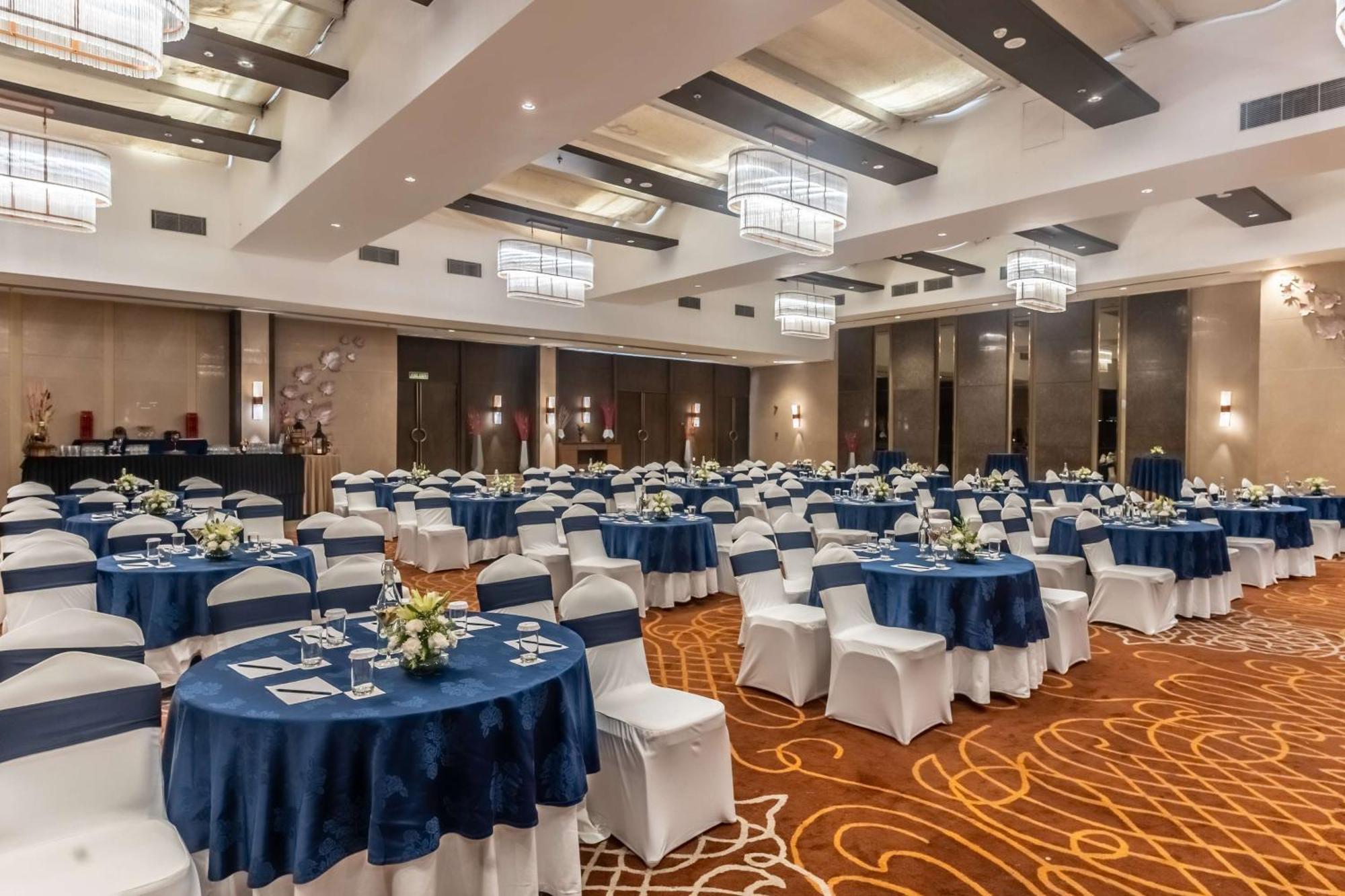 래디슨 블루 호텔, 그레이터 노이다 외부 사진 The Grand Ballroom