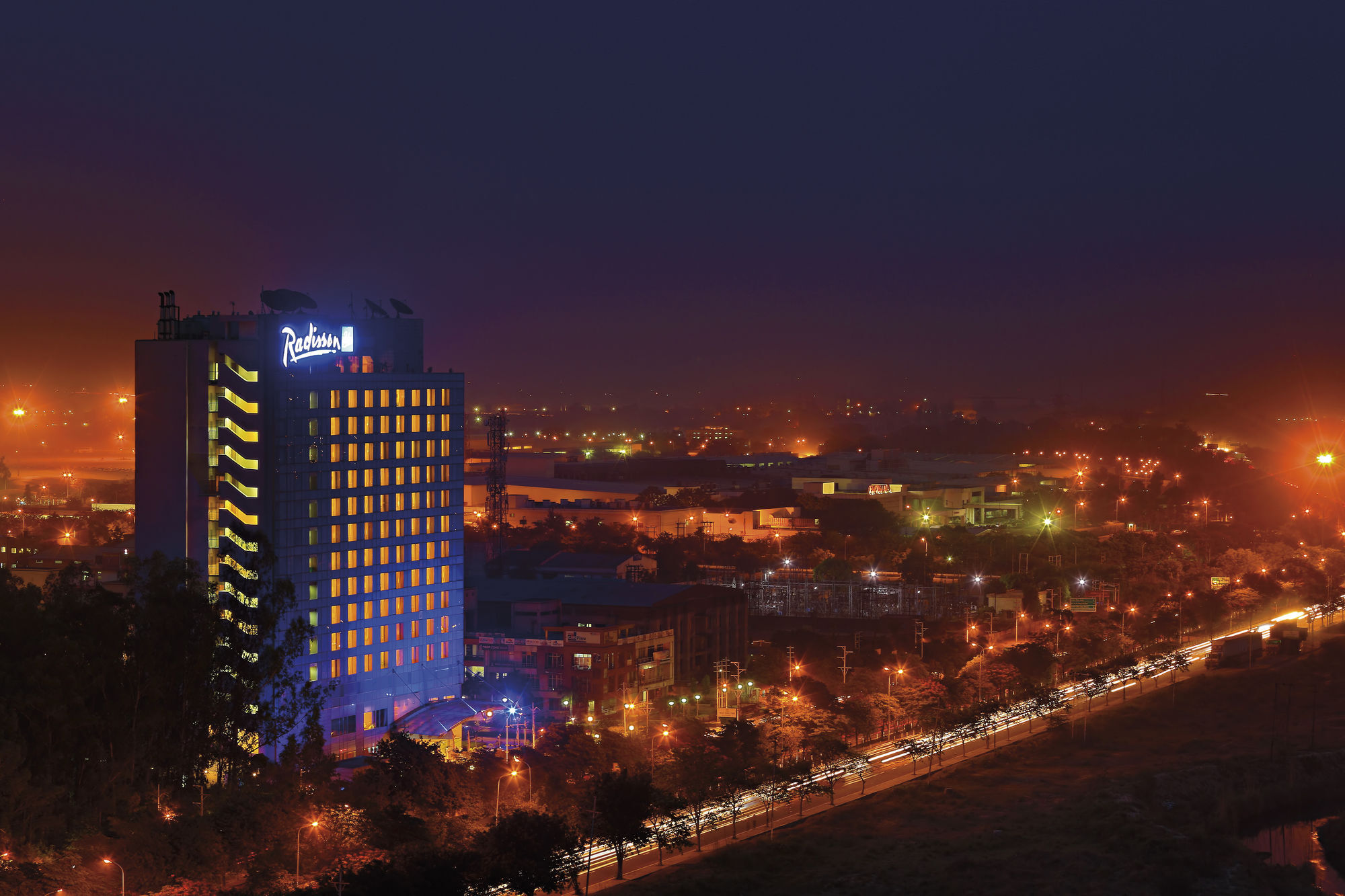 래디슨 블루 호텔, 그레이터 노이다 외부 사진 Park Inn, Casablanca